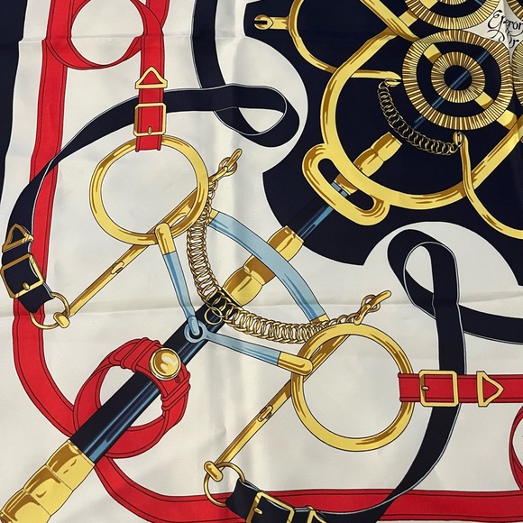 Hermès "Eperon d'Or" Silk Scarf VINTAGE - Picture 4 of 7